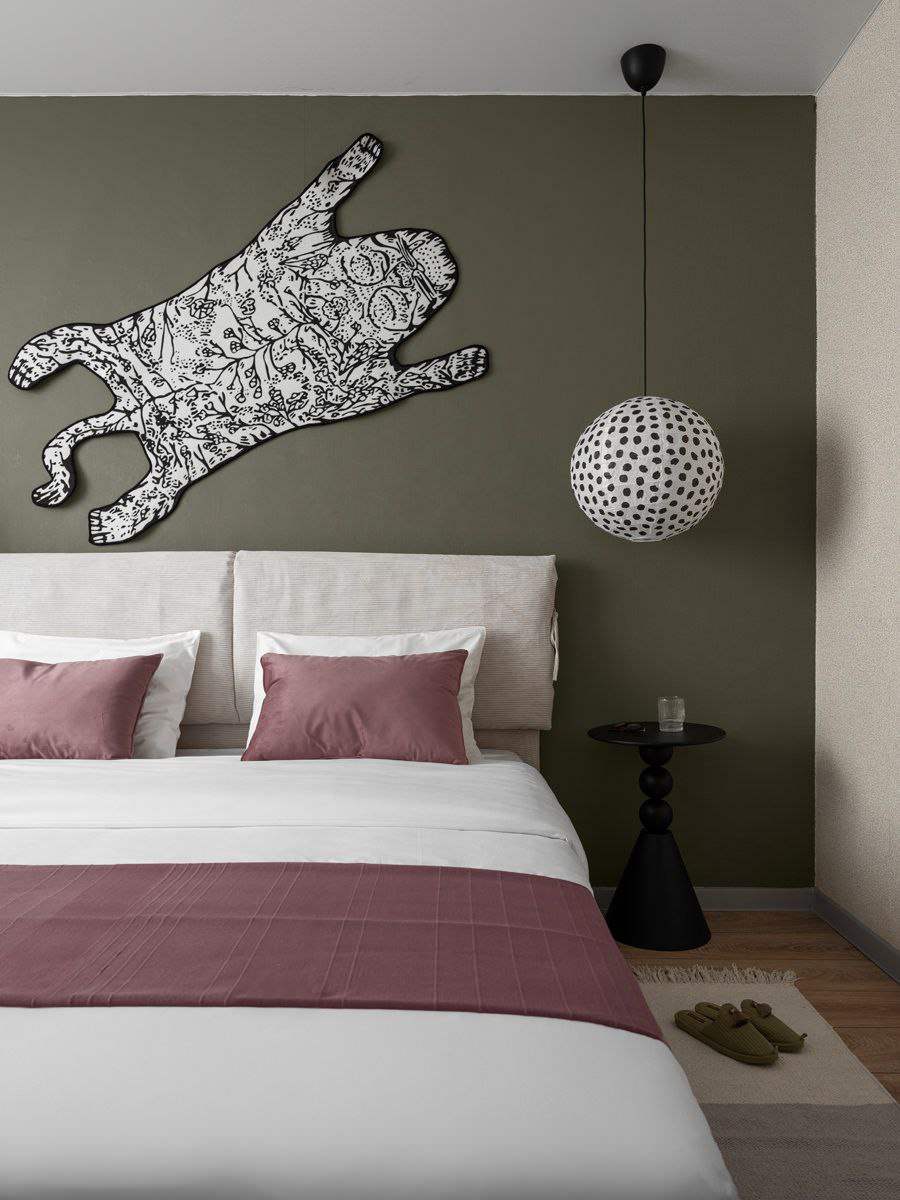 Дизайнер Даша Косачёва умеет создавать универсальные интерьеры, причем в относительно небольшом бюджете и всегда очень нескучные — это один из них — здесь на преображение понадобился всего месяц и оди... | Сетка — социальная сеть от hh.ru