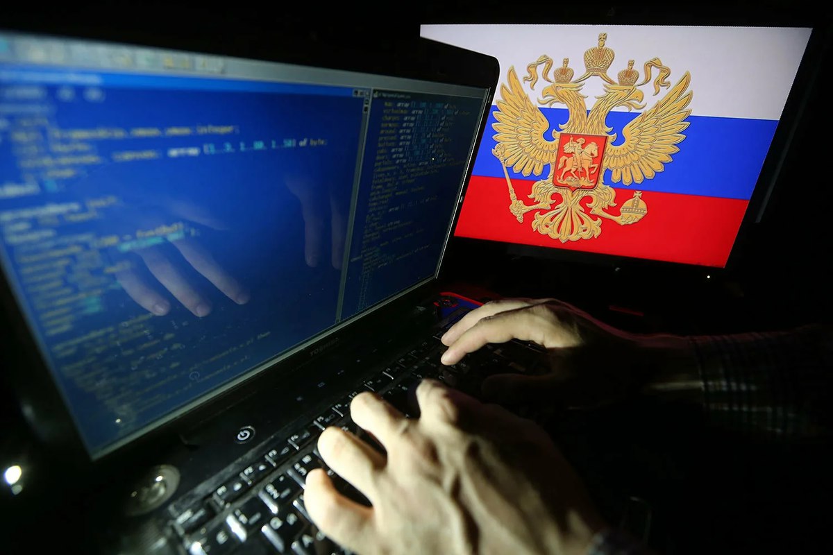 Каждое третье предприятие в РФ испытывает сложности с реализацией законодательных норм в области ИБ
«Лаборатория Касперского» провела исследование среди ИТ- и ИБ-специалистов, вовлеченных в процесс вы... | Сетка — социальная сеть от hh.ru