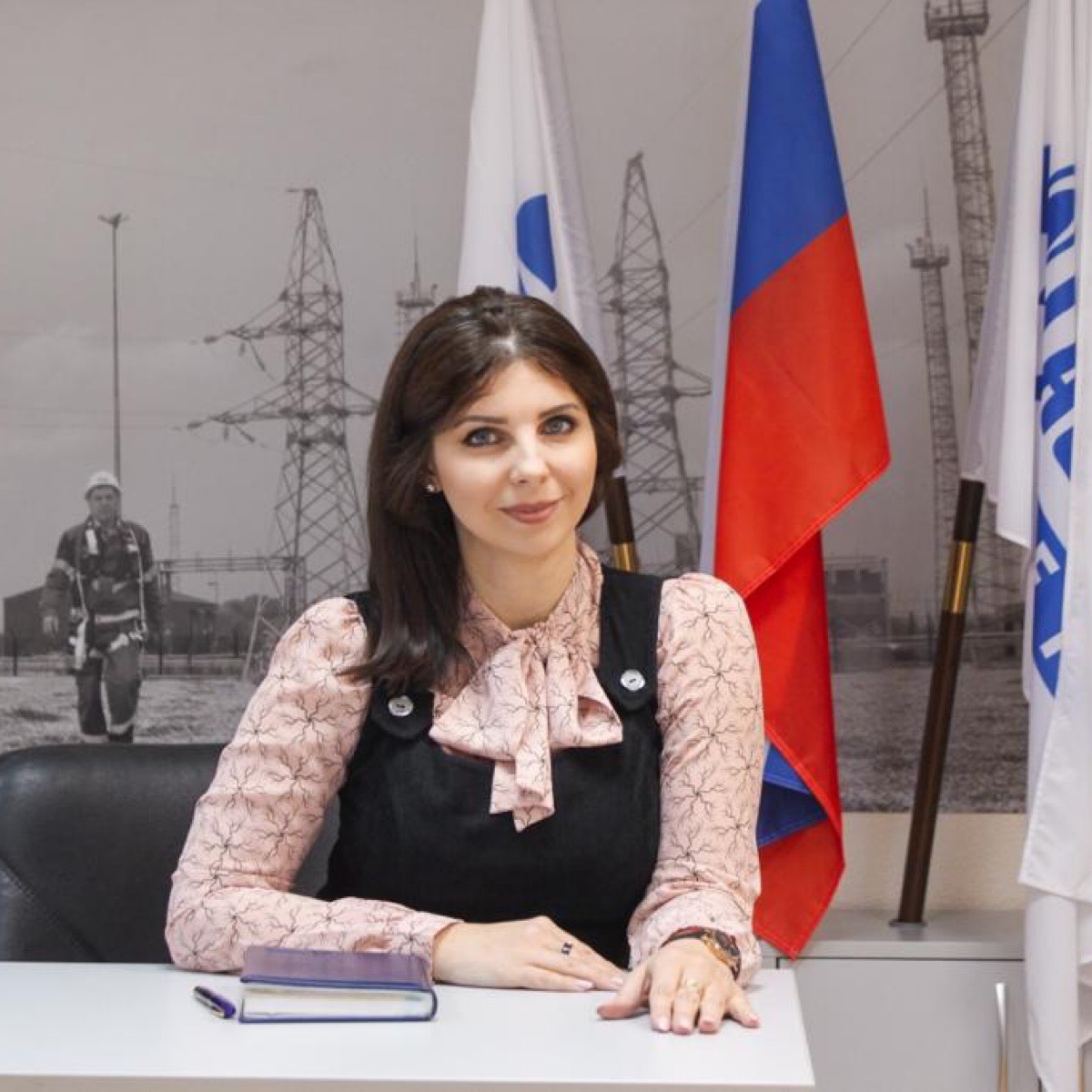 Елена Елена