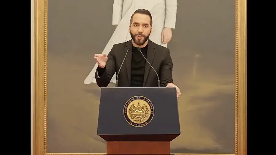 Президент Сальвадора посмеялся над критиковавшим его за биткоин-коррупцию сенатором | Сетка — социальная сеть от hh.ru