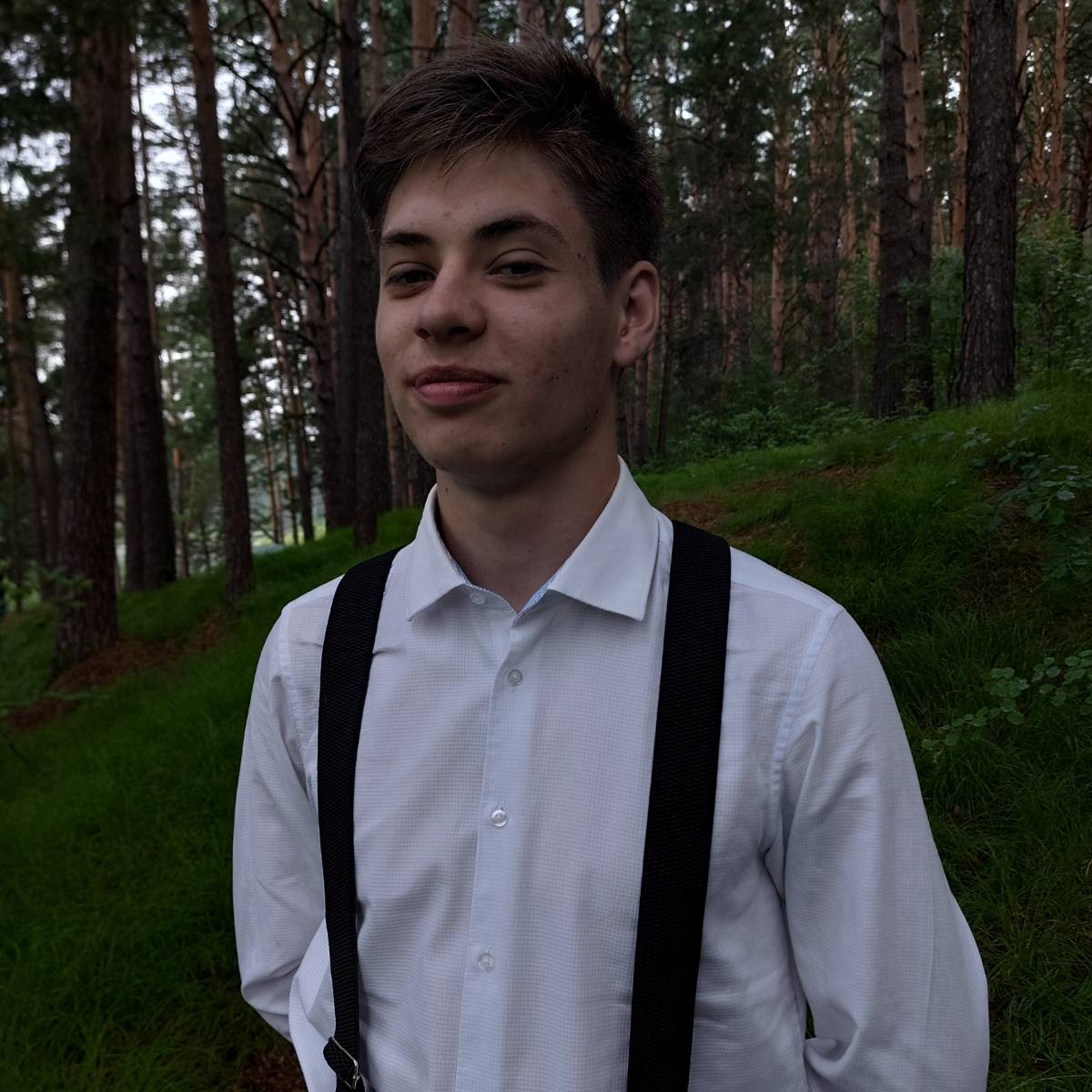 Виталий Серов