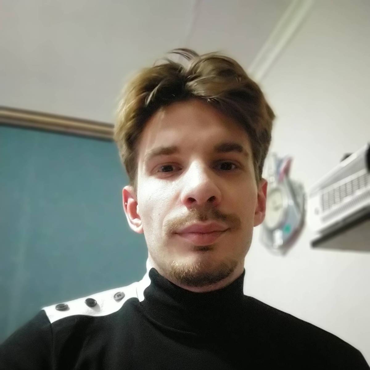 Андрей Тихонов