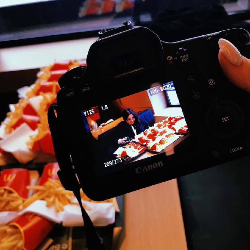 В моем портфолио есть один проект, который когда-то заполнил все мое сердце, дважды
На этом проекте я быстрее всего росла, работала с невероятной командой, сталкивалась с сумасшедшими вызовами и пищал... | Сетка — социальная сеть от hh.ru