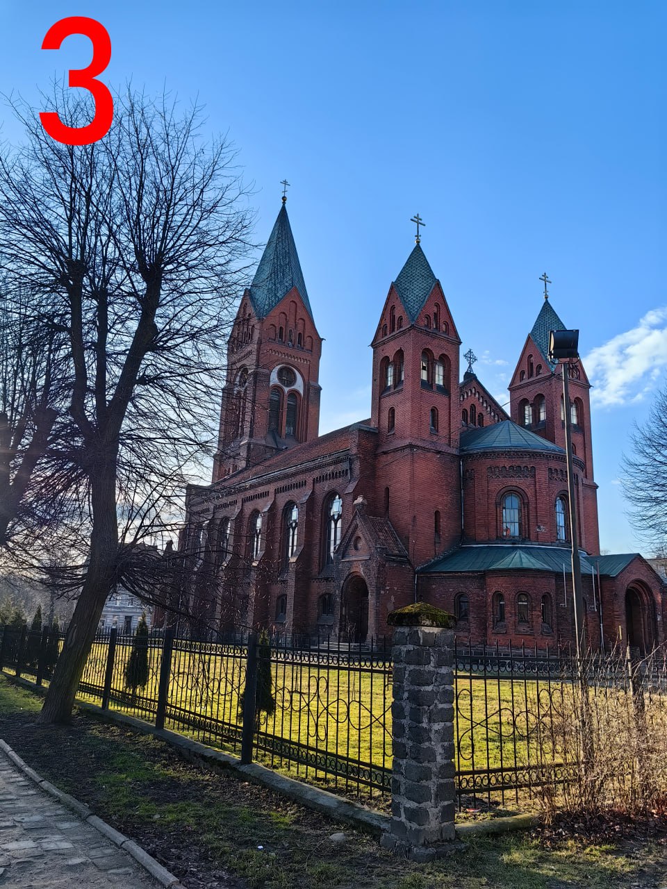 Удалённая работа: свобода выбора и новые горизонты ❓Когда-то, я много слышал о пользе удаленной работы и это было чем-то необычным для обывателя, но ощутил её настоящие преимущества только тогда, когд... | Сетка — социальная сеть от hh.ru