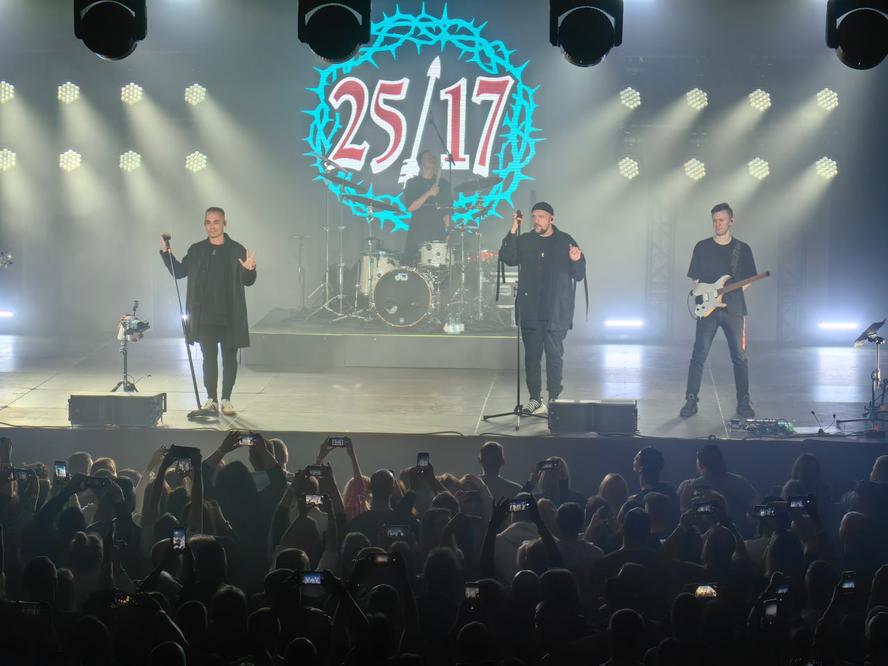 Переключение Контекста: зачем наполнять свою жизнь Вдохновением⁉️
В ритме современного мира, особенно для нас, работающих в IT-сфере💻, легко застрять в ограниченном пространстве между монитором компью... | Сетка — социальная сеть от hh.ru