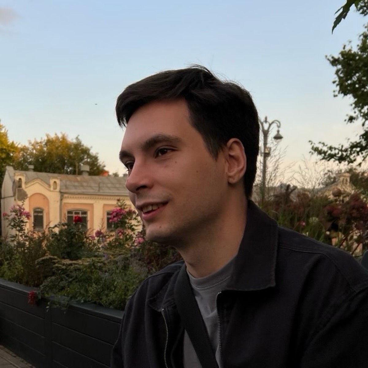 Денис Лукин
