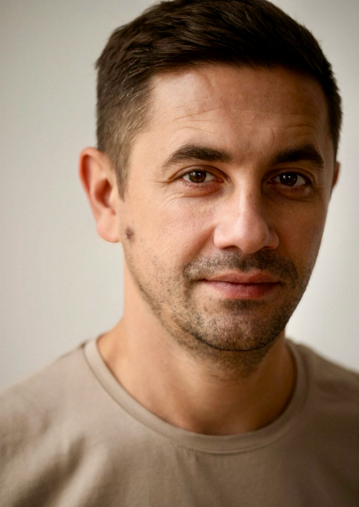 За последнюю неделю, я осознал🧐, что недостаточно делюсь с людьми тем, что происходит в моей жизни. Многие близкие люди 👴🏻вообще не понимают чем я занимаюсь | Сетка — социальная сеть от hh.ru