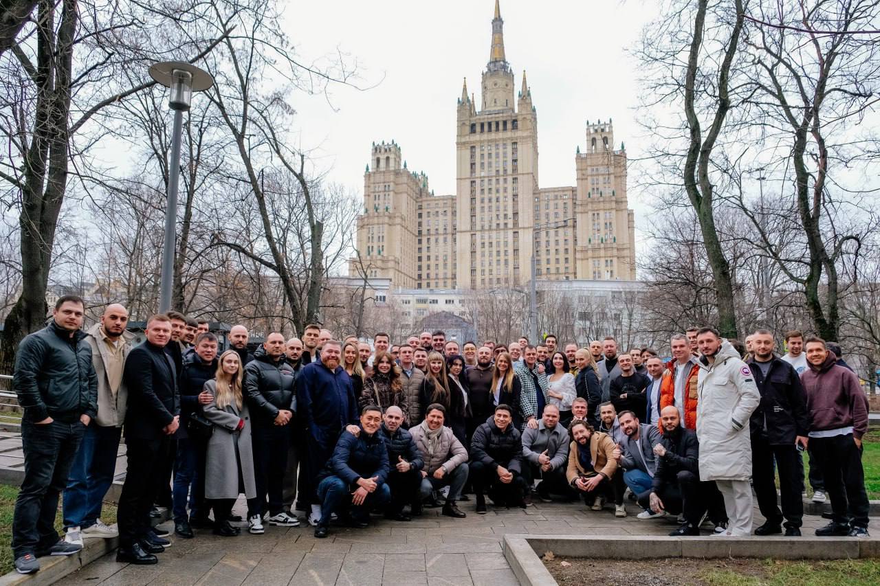 ▶️ В эту среду 29 января я участвовал в первом бизнес-завтрак Сообщества «Предприниматели Патриоты», организованный его основателем Вячеславом Варяниковым | Сетка — социальная сеть от hh.ru