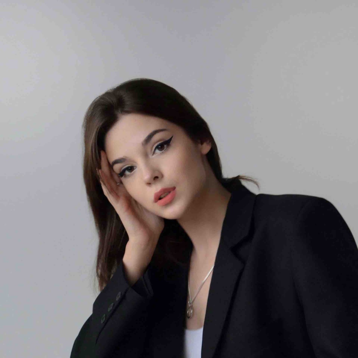 Алина Стрельцова
