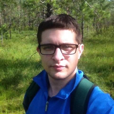 Денис Мотов