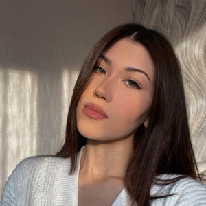 Азалия Кузнецова