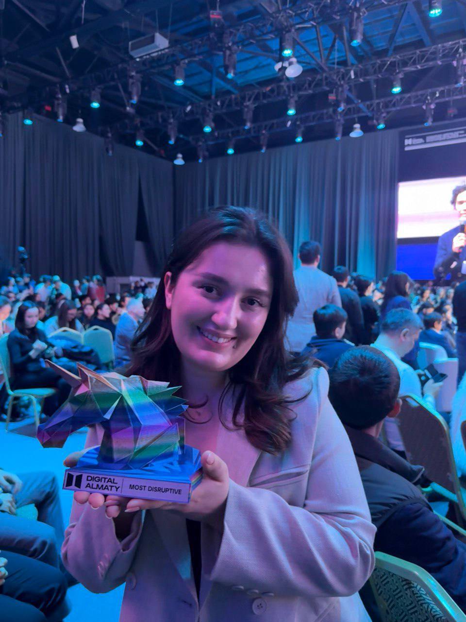 Epsilon3.ai победил на Digital Almaty
AsiaPlus сообщает: Epsilon3.ai (подразделение zypl.ai и R&D-лаборатории zehn | Сетка — социальная сеть от hh.ru