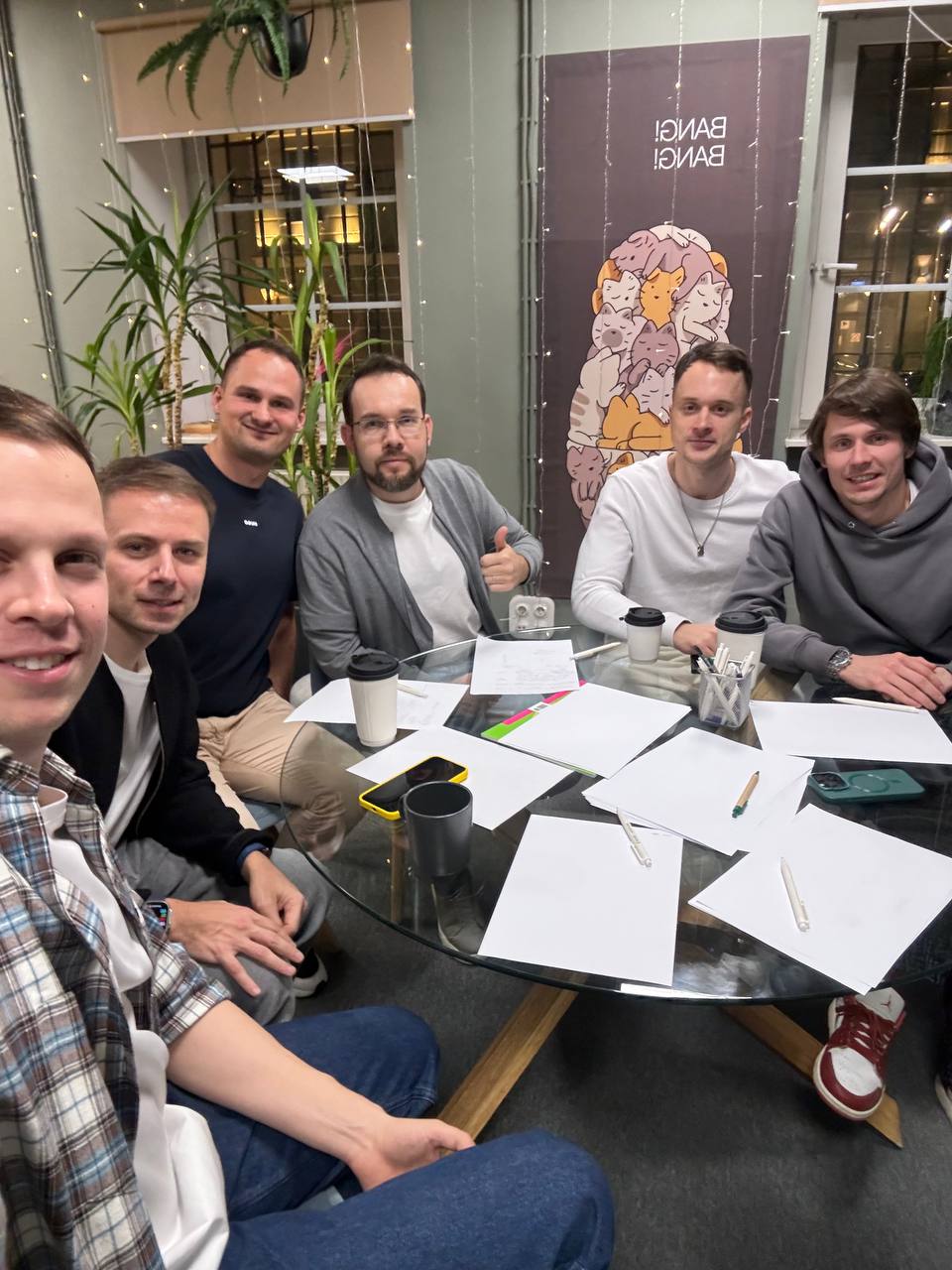 Моя первая форум-группа 
Форум-группа – это рабочая группа единомышленников, собранная для решения рабочих и личных запросов друг друга. Личный совет директоров | Сетка — социальная сеть от hh.ru