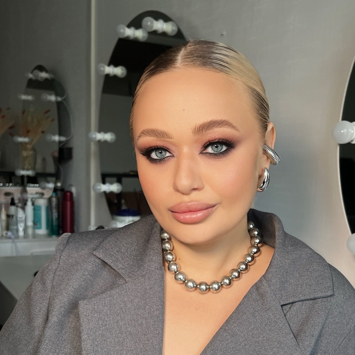 Полина Величко