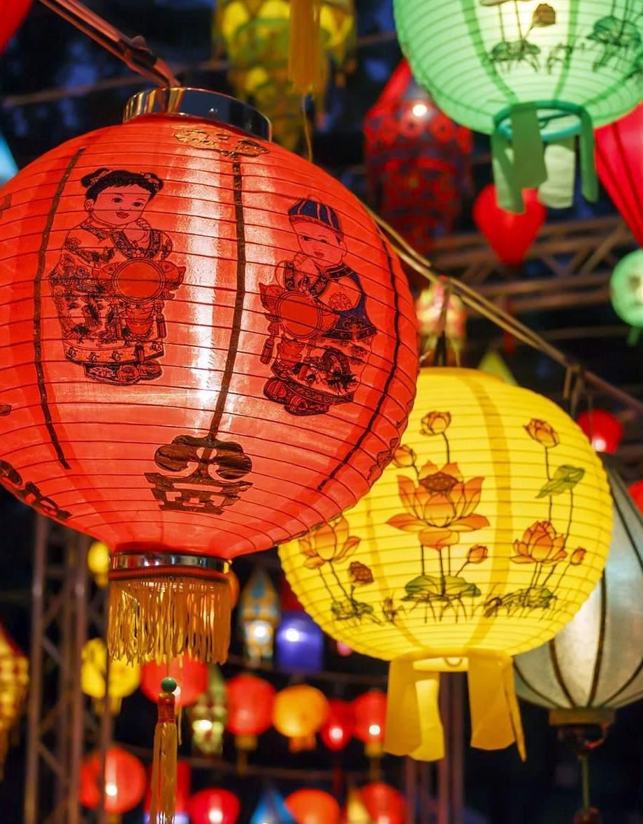 🏮Праздник китайских фонарей
12 февраля в 18:00
В программе:
🔻Шоу барабанщиков
🔻Костюмированный номер с китайской змеей, большим китайским драконом и львами
🔻Мастер-классы по каллиграфии и вырезанию из... | Сетка — социальная сеть от hh.ru
