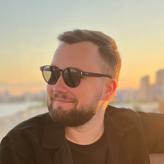 Александр Моисеев