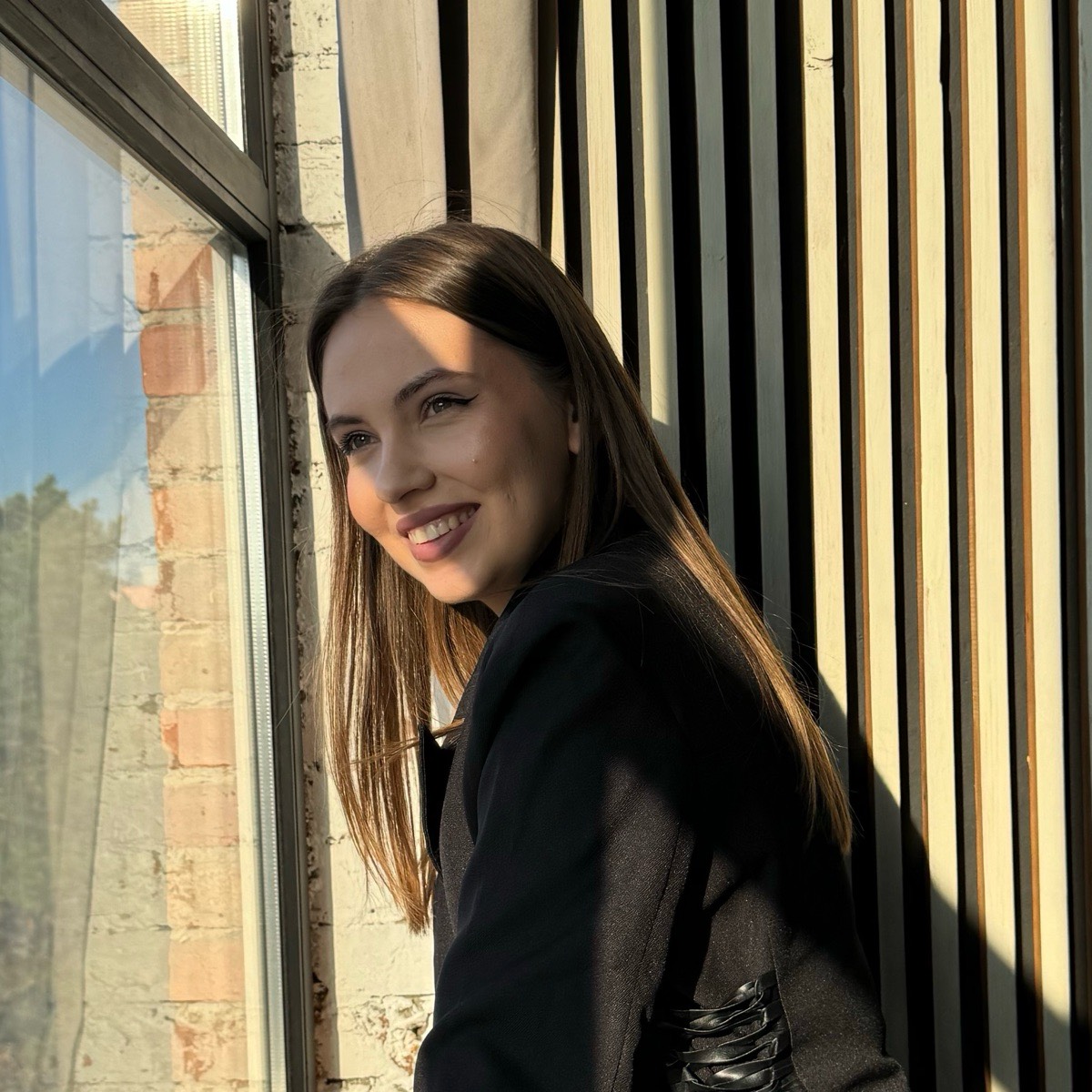 Илона Ичмелян | Сетка — социальная сеть от hh.ru