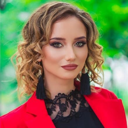 Анна Дронь