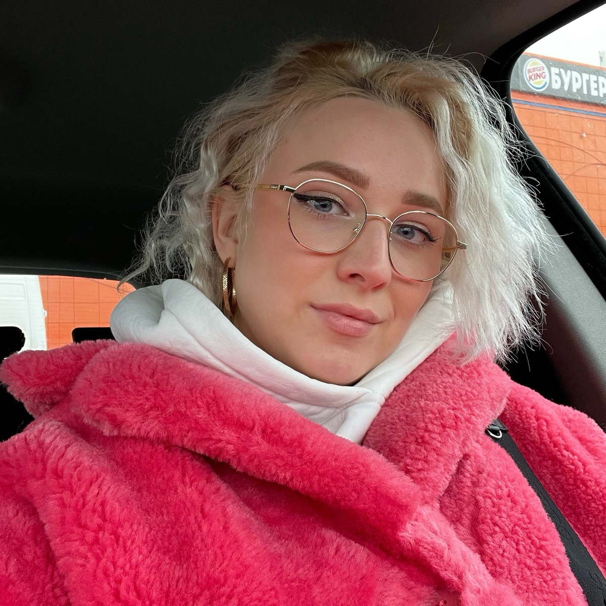 Яна Захарова | Сетка — социальная сеть от hh.ru