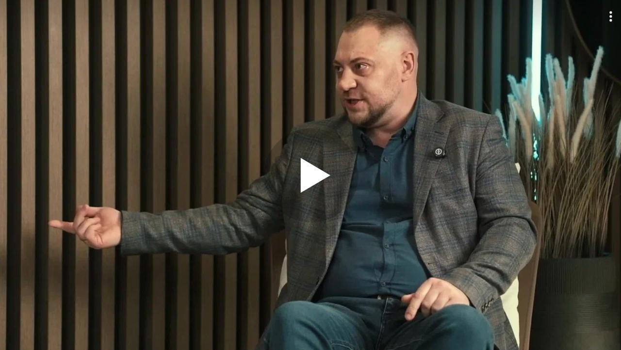 В субботу выйдет наш подкаст!
Мы ищем следующего гостя, которого раскроем, нарежем Reels и расскажем про его бизнес | Сетка — социальная сеть от hh.ru
