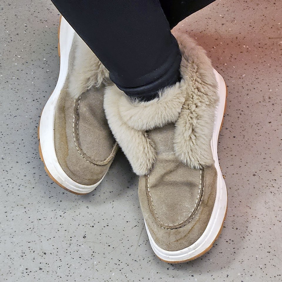 А вот и зимние мокасино-ботинки
Найдены тут 👇
🪙Цена#1
🪙Цена#2
И о погоде 🌥
Сегодня в Москве облачно с прояснениями
Утром -2 🌥
Днём -1 🌥
Вечером -1 🌥
#обувь #февраль #2025г #ногимосковскогометро #NMMet... | Сетка — социальная сеть от hh.ru