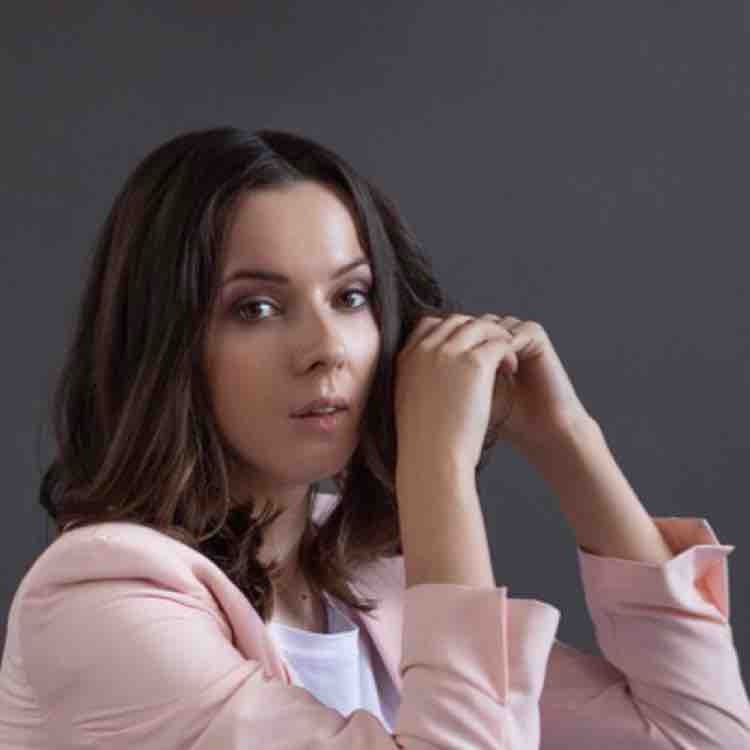 Алёна Волкова