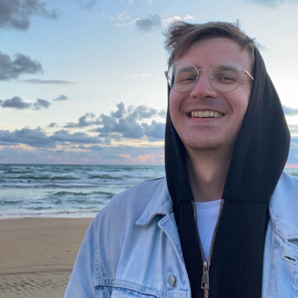 Максим Кузьмин | Сетка — социальная сеть от hh.ru