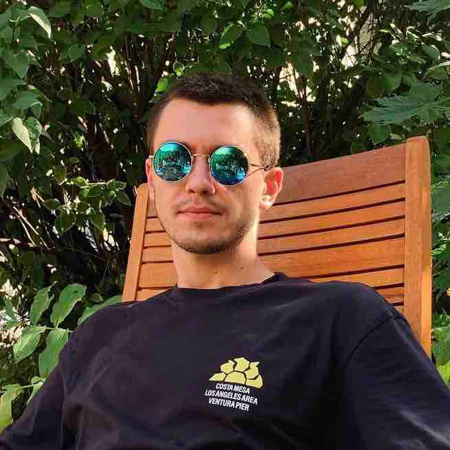 Илья Пономарев