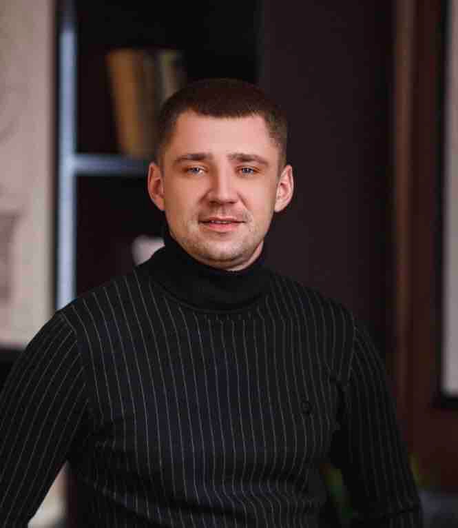 Андрей Антонов