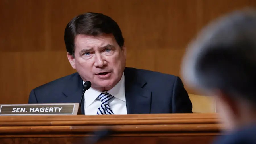 В Сенат США представлен законопроект о регулировании стейблкоинов | Сетка — социальная сеть от hh.ru