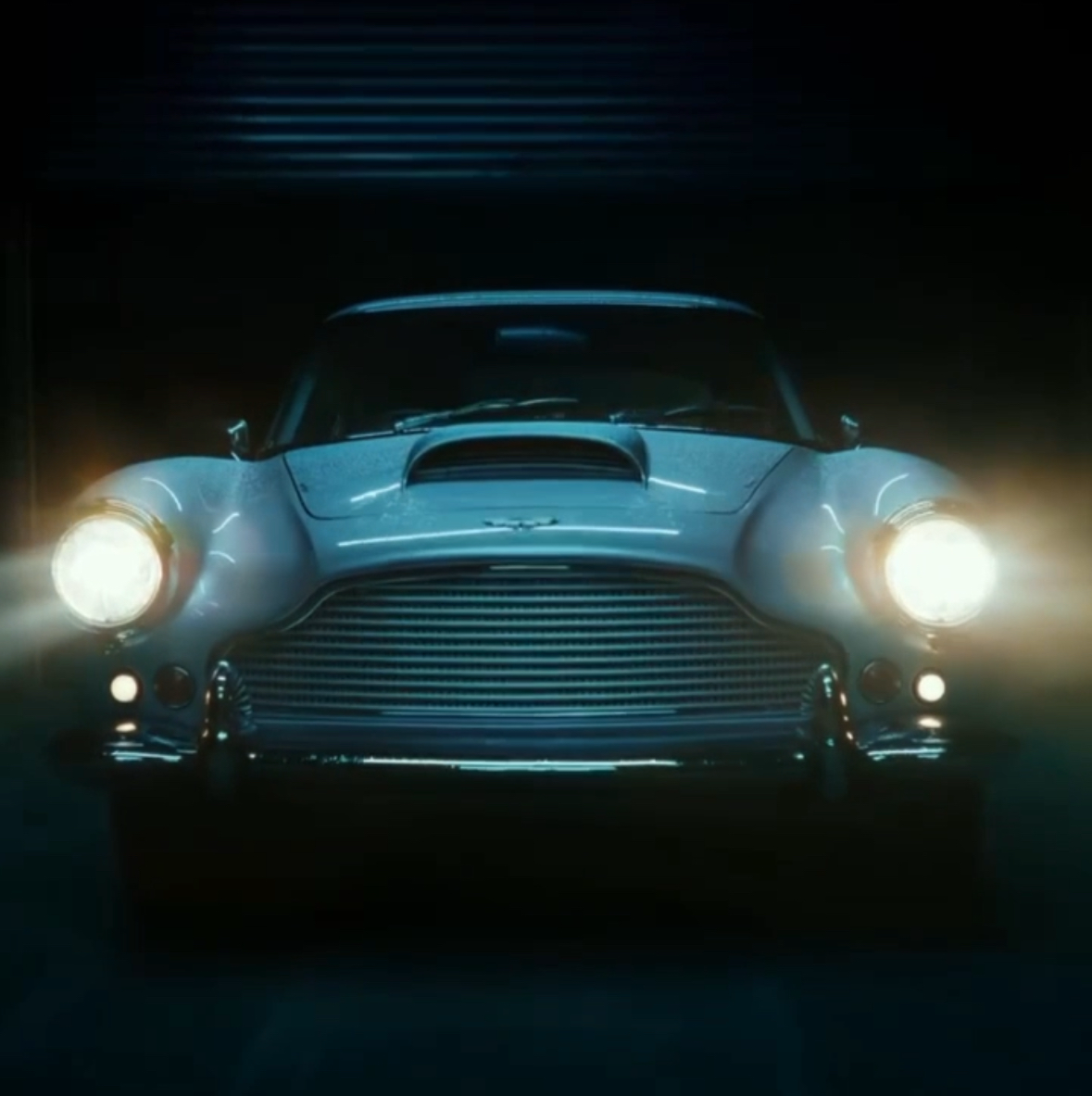Разбираем по кадрам: как Дэвид Бекхэм продает белье H Boss | Сетка — социальная сеть от hh.ru