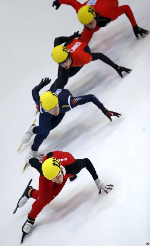 ⛸️На ВДНХ пройдет фестиваль конькобежного спорта «Московские молнии»
15 февраля с 11:00 до 20:00
Для участников подготовили насыщенную программу, которая включает соревнования, конкурсы, лотерею, викт... | Сетка — социальная сеть от hh.ru