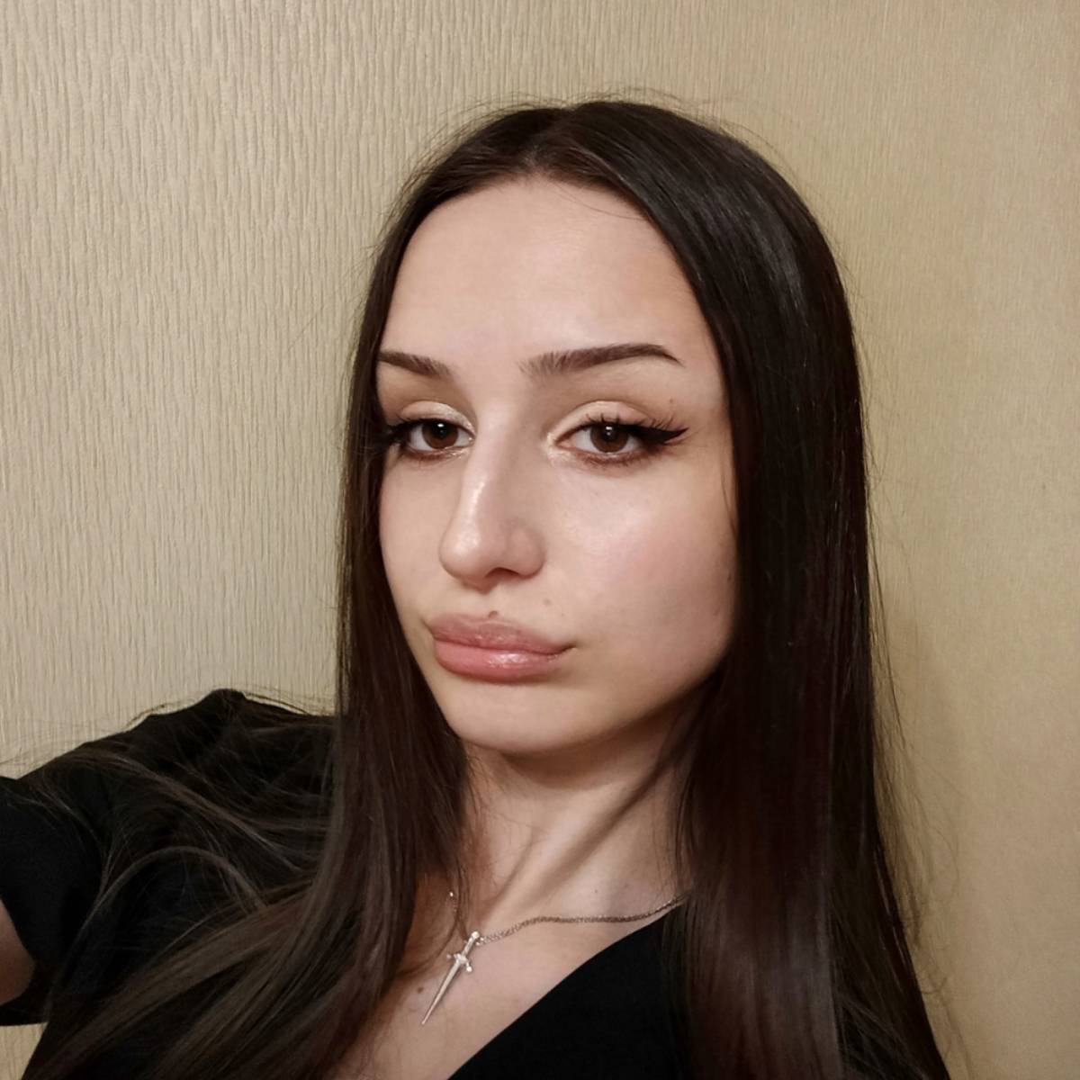 Анна Зотова