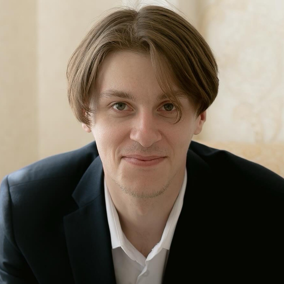 Артём Шумов