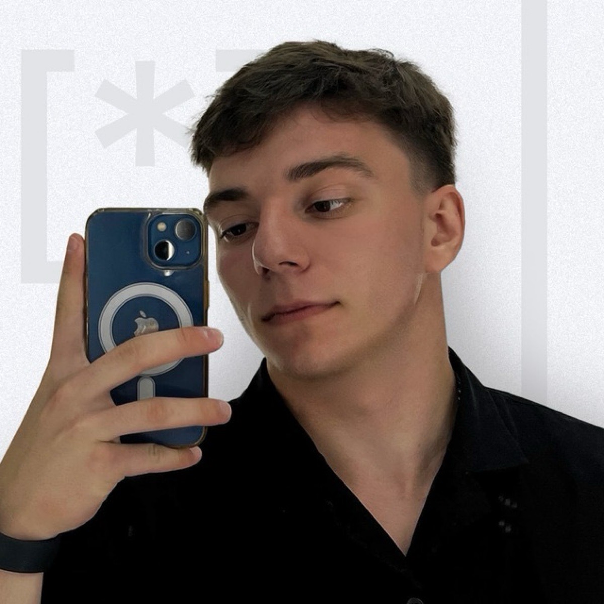 Артём Веб-Дизайнер | Сетка — социальная сеть от hh.ru