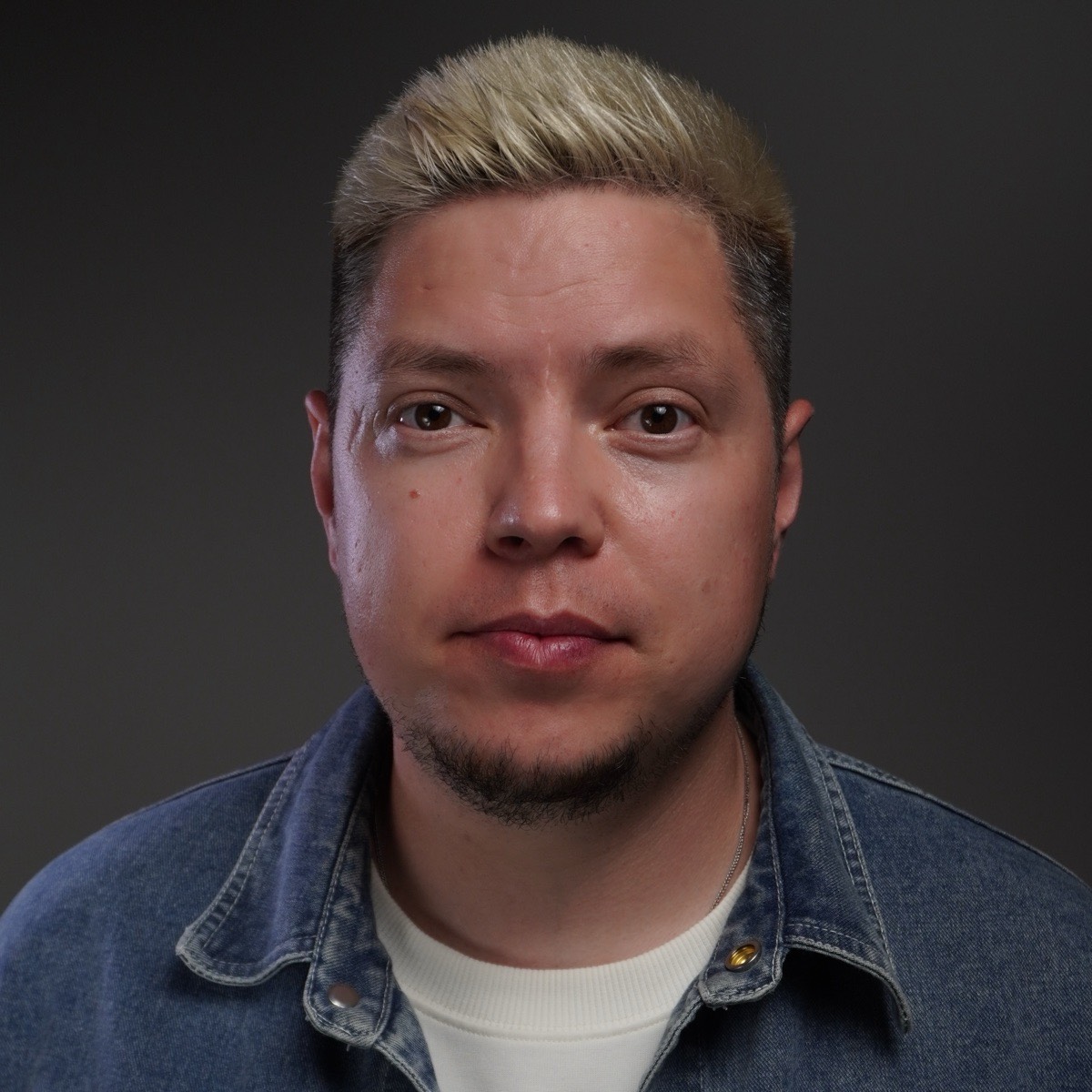 Роберт Иванов | Сетка — социальная сеть от hh.ru