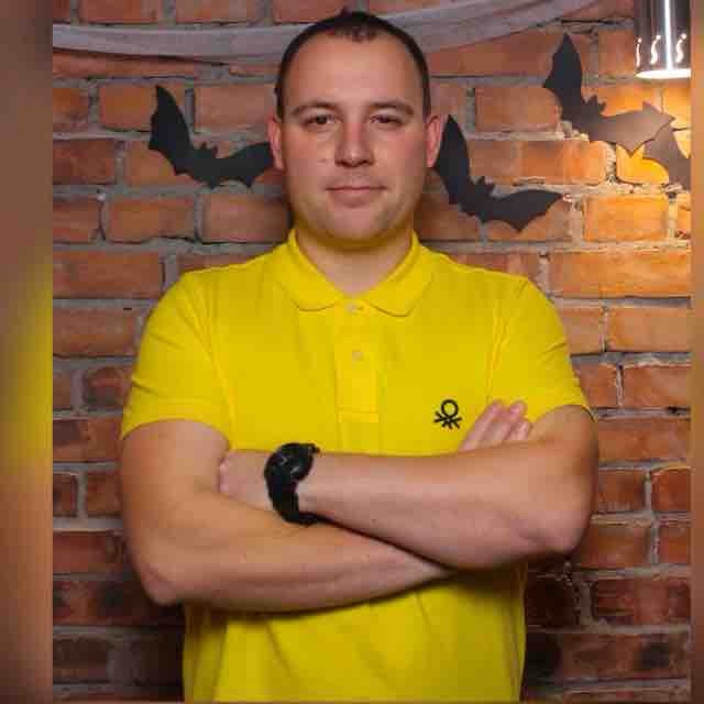 Илья Boвкoтpуб | Сетка — социальная сеть от hh.ru