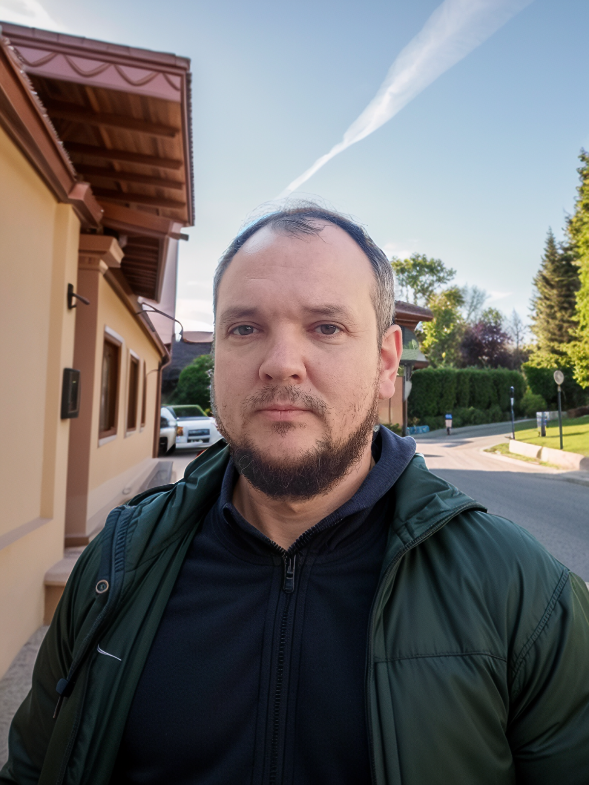 🤝 Привет начал вести канал про бесплатные нейросети Аист Ai - несем только хорошие новости. Читайте, подписывайтесь буду рад обратной связи | Сетка — социальная сеть от hh.ru