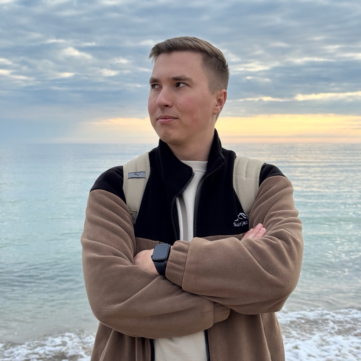 Артур Попов