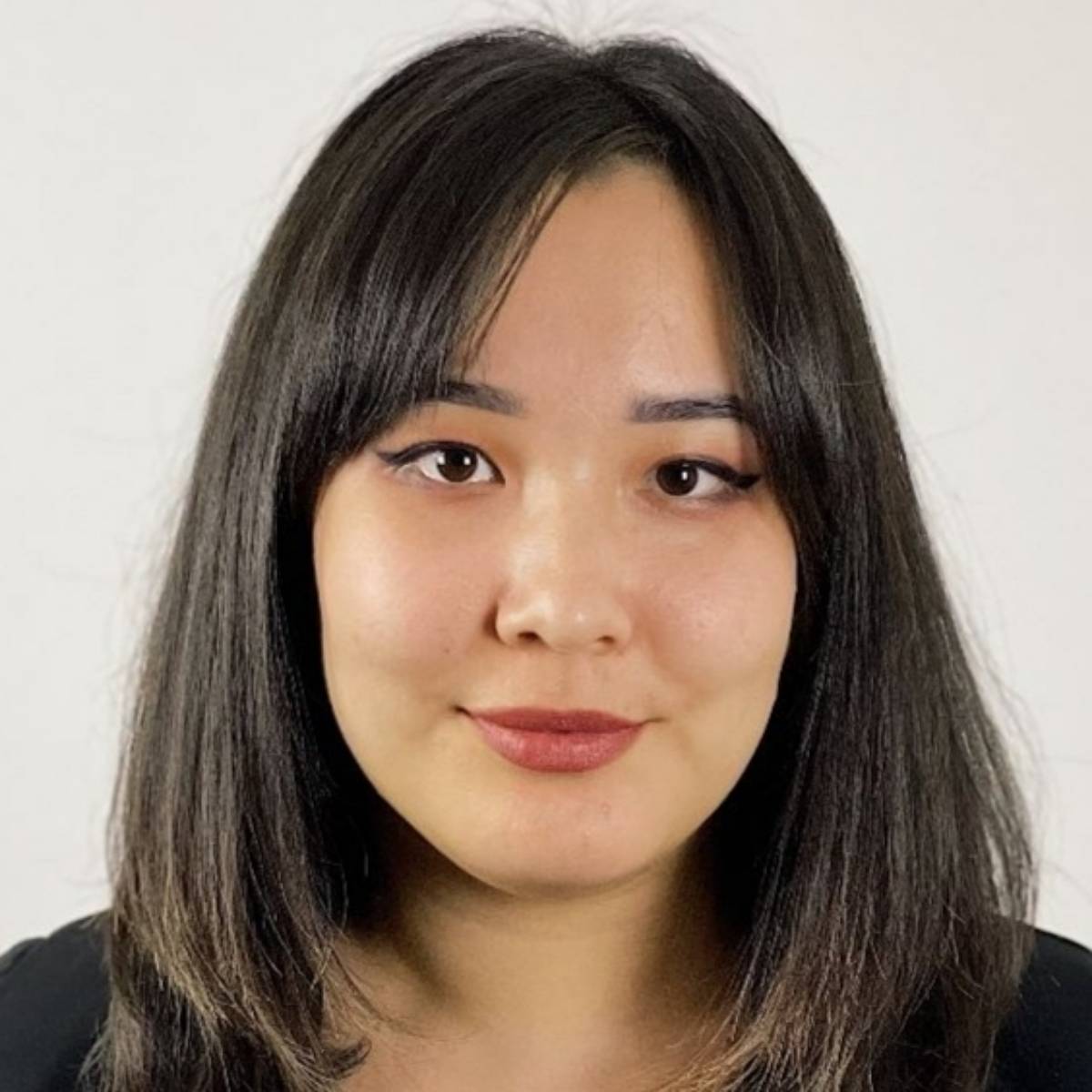 Арина Дюсенова | Сетка — социальная сеть от hh.ru