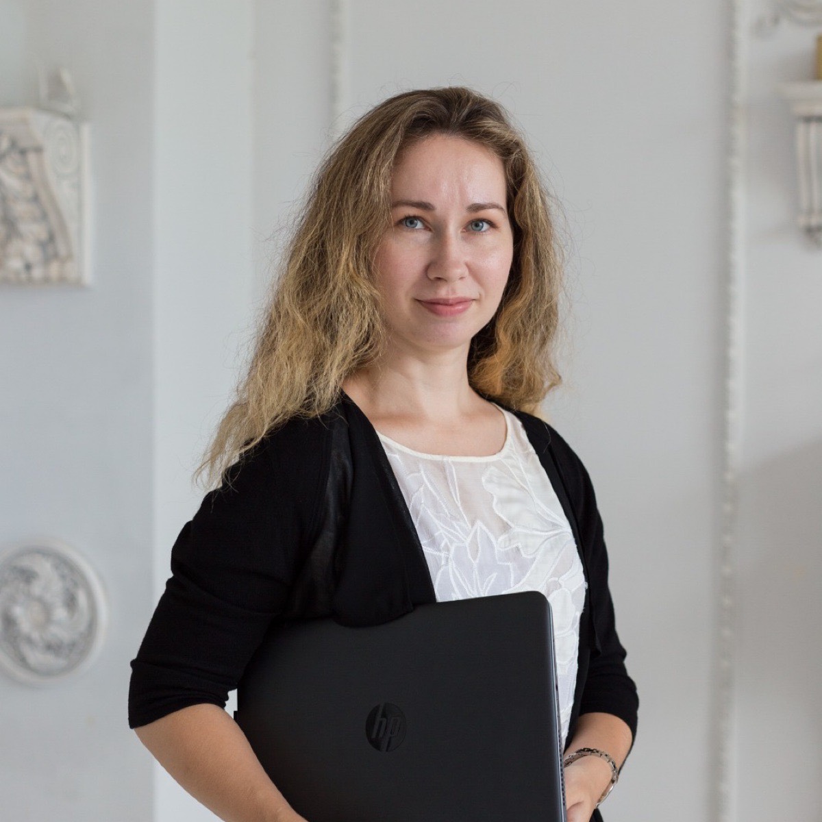 Елена Лахтарина