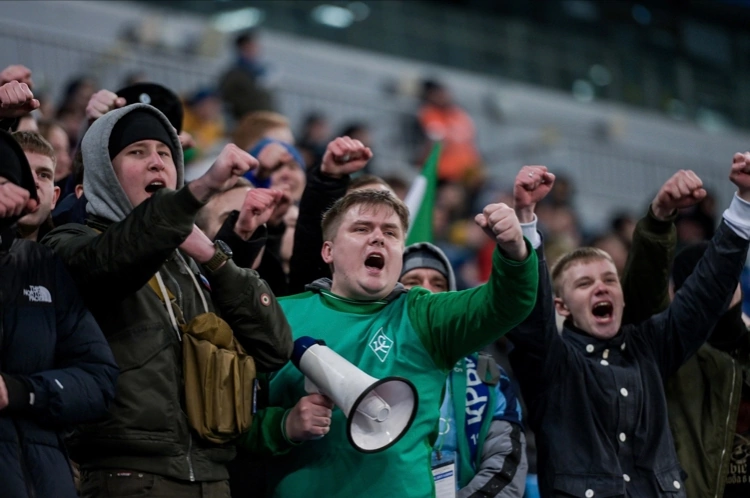 Друзья! Как многим известно, я строю ПРОФЕССИОНАЛЬНОЕ движение болельщиков ФК КРЫЛЬЯ СОВЕТОВ | Сетка — социальная сеть от hh.ru