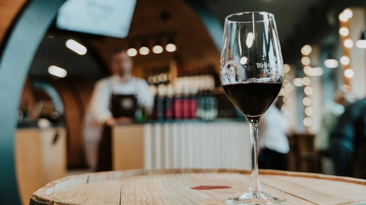 Как я полюбил российское вино 🍷
Раньше российское вино для меня было лишь дополнением к ужину | Сетка — социальная сеть от hh.ru