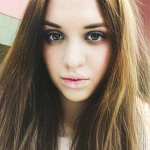 Елена Захарова