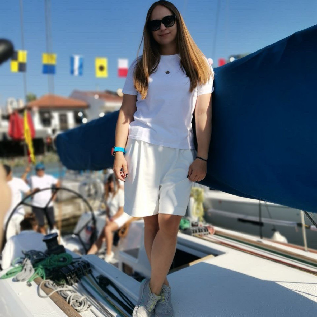 Нина Хазнатарова