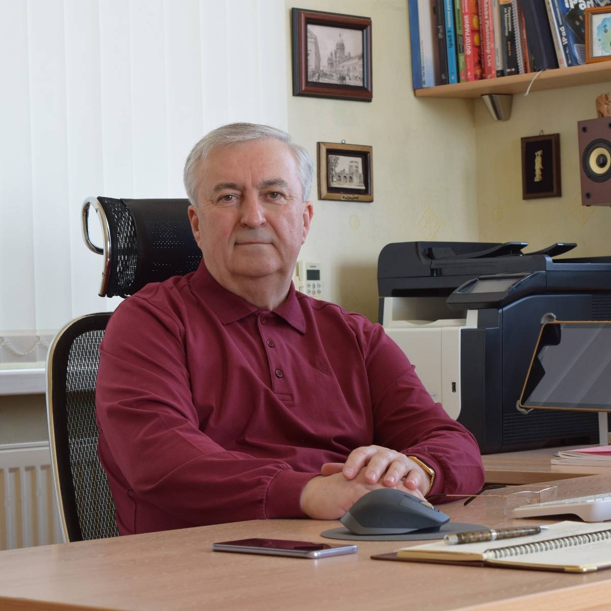 Михаил Белов