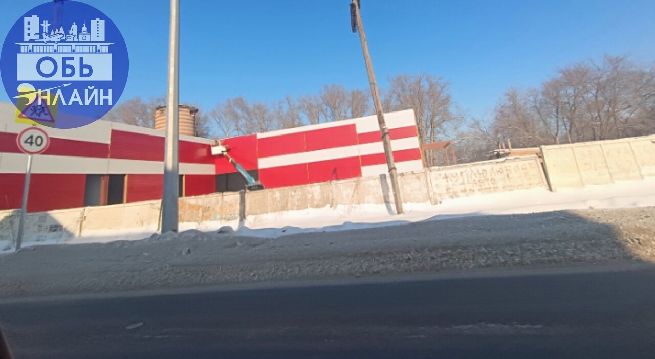 ↗ Ничто кубическое нам не чуждо: город Обь пополнился новым прямоугольным строением | Сетка — социальная сеть от hh.ru