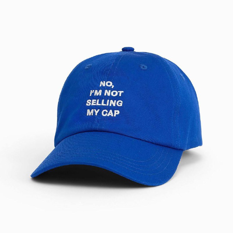 Основатель Style Not Com Бека Гвишиани запускает коллаб с Zara 🧢
Бека, чей Instagram стал символом прямолинейного и ироничного взгляда на моду, перенёс свою фирменную эстетику в капсулу casual-одежды,... | Сетка — социальная сеть от hh.ru