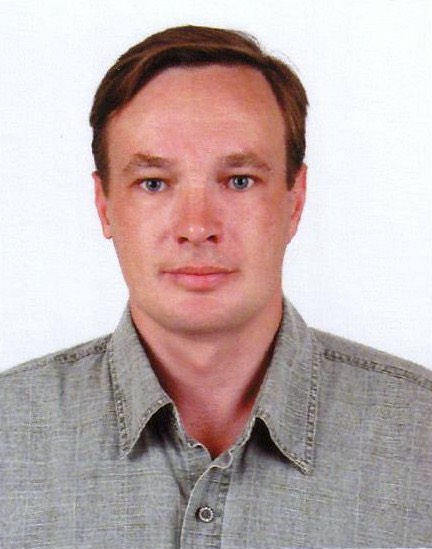 Илья Смолин