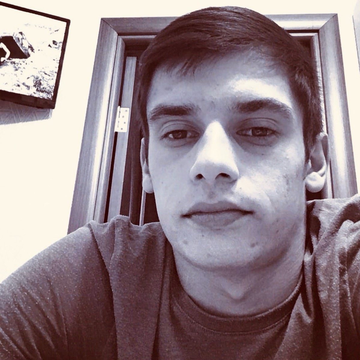 Анвар Миров